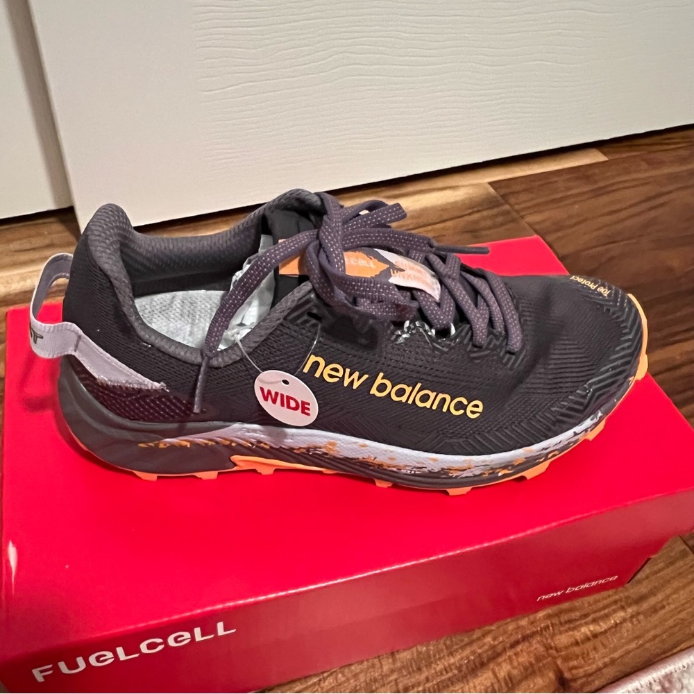 New Balance FuelCell Summit Unknown v4 trail running shoes - Wide